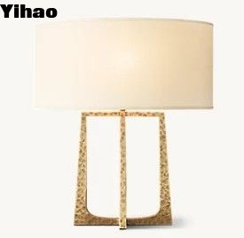 kaufen Holz-LED-Tischlampen mit weißem ovalen Leinenschatten on-line-Fertigung