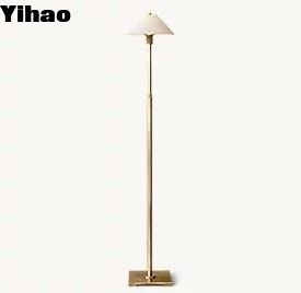 Elfenbein-Linen-Schrägschatten Moderne LED-Stativ-Bodenlampe Einstellbare Höhe