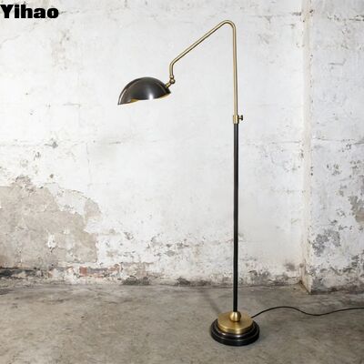 Moderne Stehlampe mit verstellbarer Höhe aus Messing und Stahl mit 3500K warmweißer LED-Beleuchtung